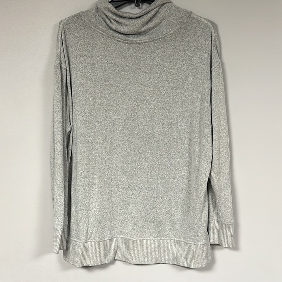 Eddie Bauer gray  cowl / turtle  neck pullover shirt, XL - Picture 3 of 7